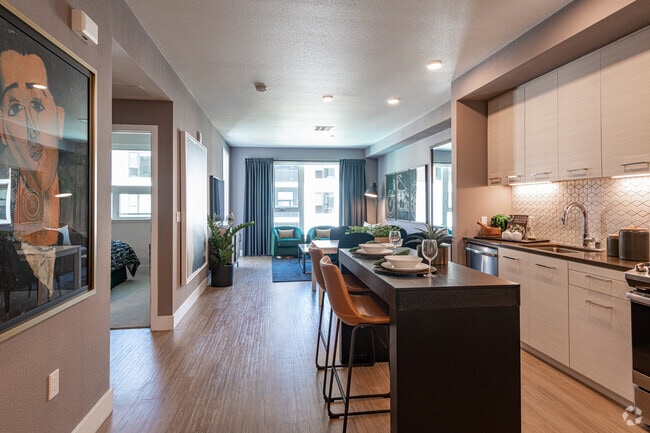 2 BR, 2 BA – 1228 SF - Savoy