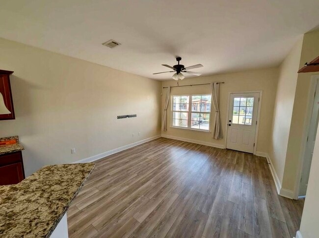 Photo - 204 Spencer Pl