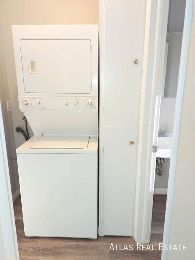 Photo - 958 W Moreno Ave