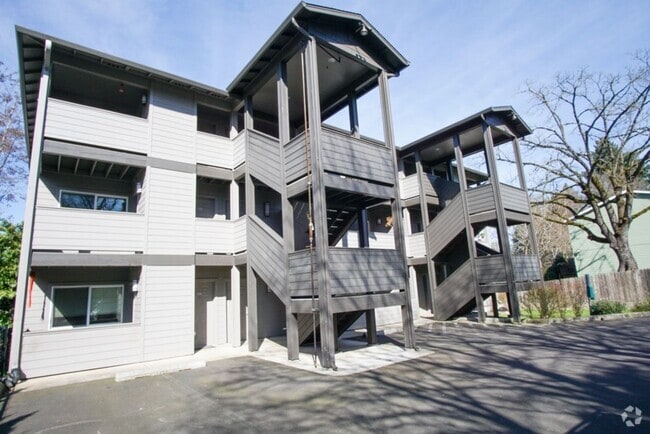 Building Photo - Modern 2 Bedroom with DW, W/D, Patio + Pet... Unit 104 Rental