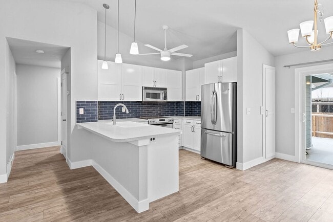 Photo - 1613 Barnwood Dr