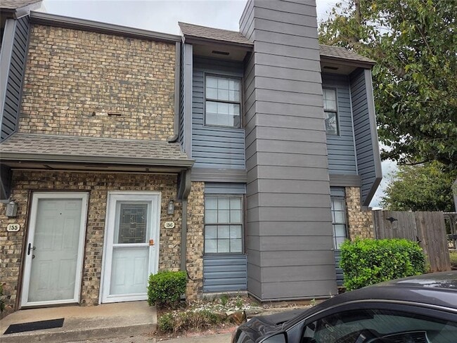 Photo - 401 SE 12th St Unidad 156