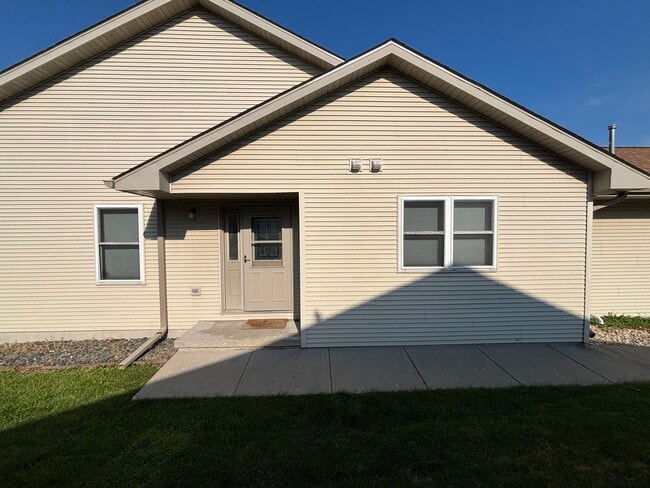 Photo - W1148 Marietta Ave