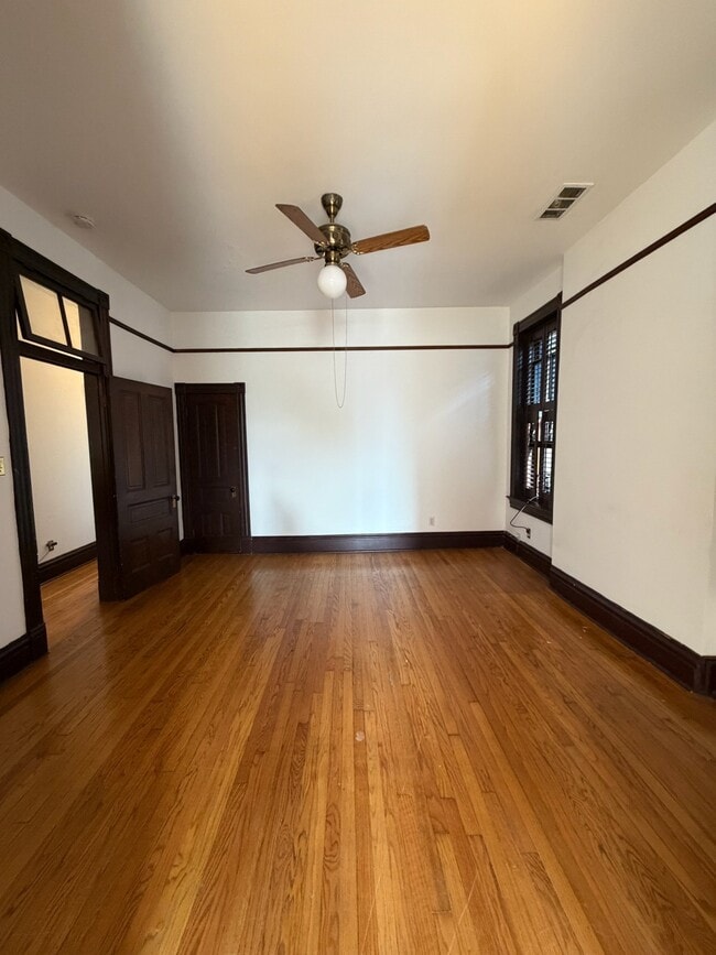 Photo - 2314A Louisiana Ave Unit 2FL