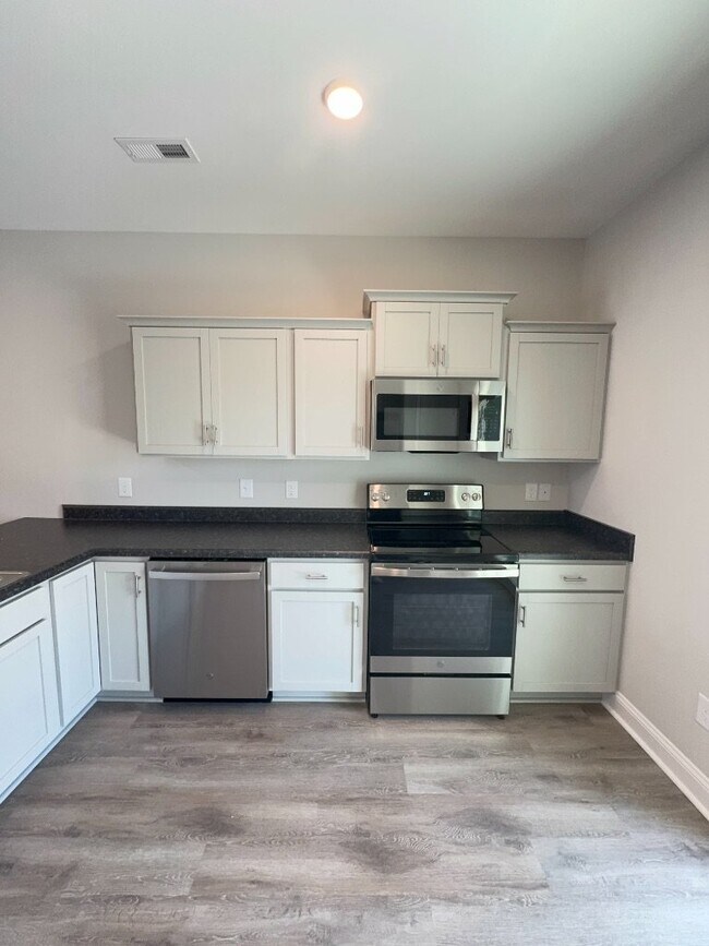 Photo - 607 Jacks Xing Dr