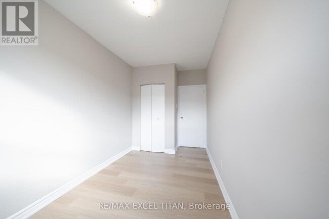 Photo - 468 Ottawa St N Unité 209A