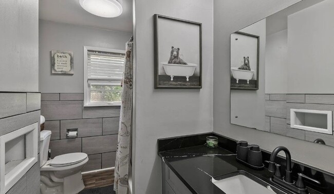 Photo - 4935 S 129th St