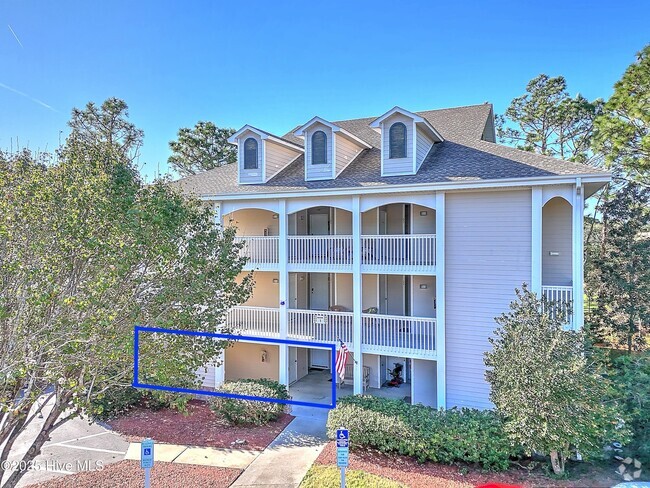 Building Photo - 3350 Club Villas Dr Unit # 101 Rental