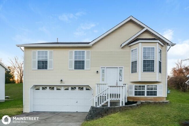 Photo - 12553 Evening Shade Dr, Black Jack, MO 63033