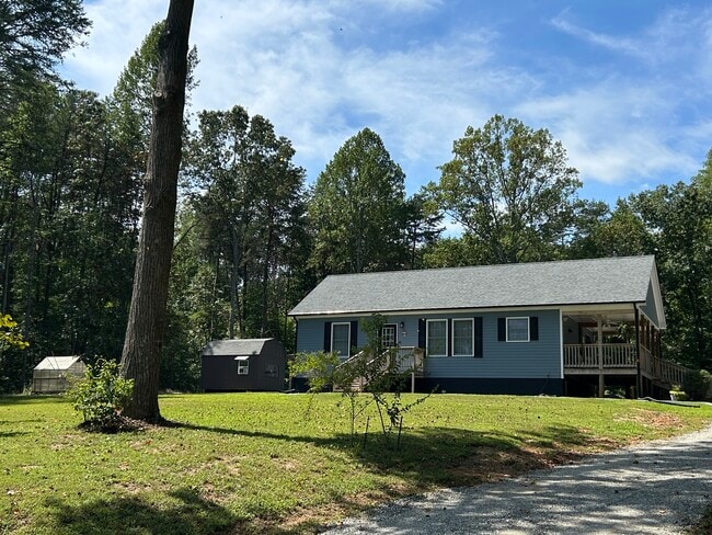 Building Photo - 3234 Lowry Rd Rental
