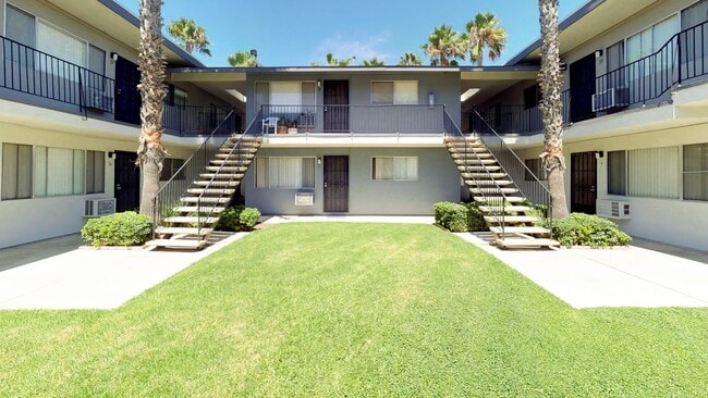 Photo - Palms of La Mesa