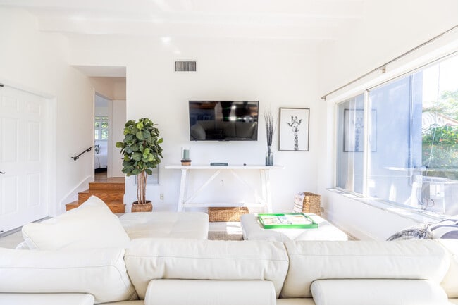 Photo - 3117 Fernwood Dr