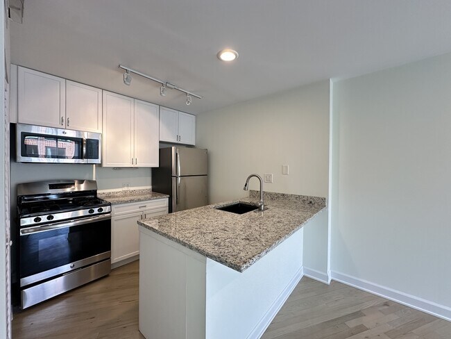 Photo - 853 W Grace St Unit 202A