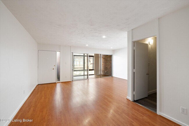 Photo - 1040 Cherokee Rd Unit APT E4