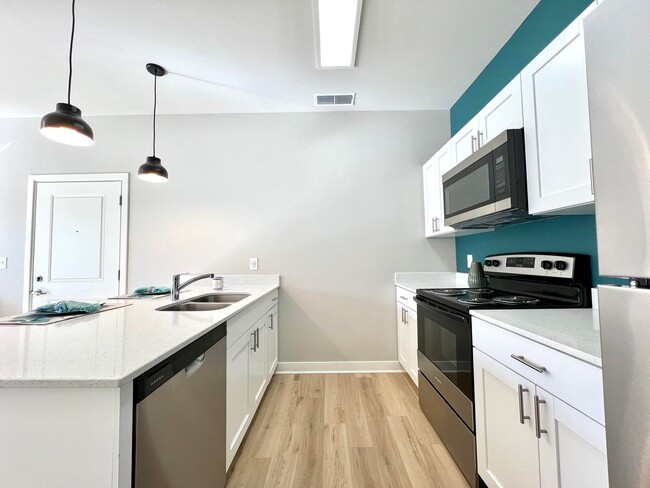 Waters Edge Apartments Bloomington