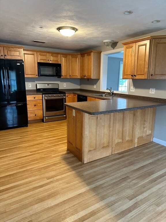 Photo - 55 Dutton St