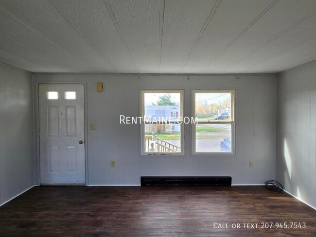 Photo - 126 C St