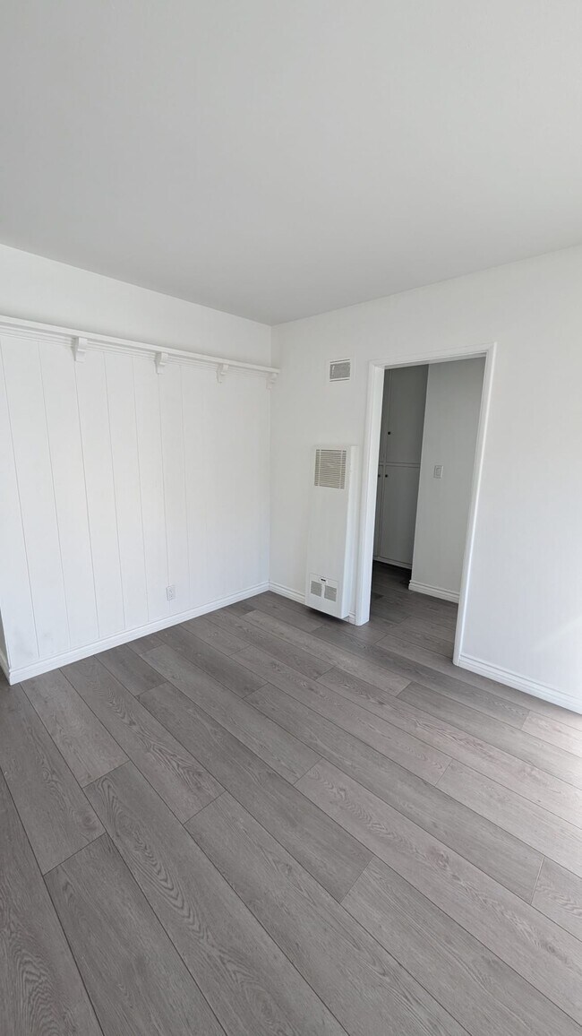 Photo - 5750 Whitsett Ave Unidad 5