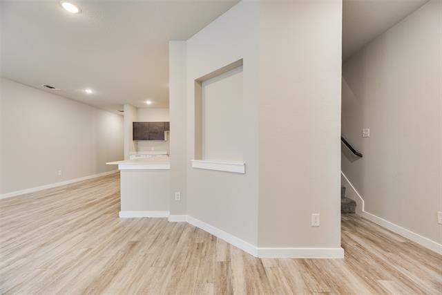 Photo - 2412 Freshwater Ln