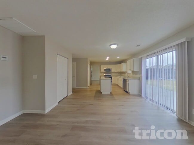 Photo - 415 Fox Trot Dr