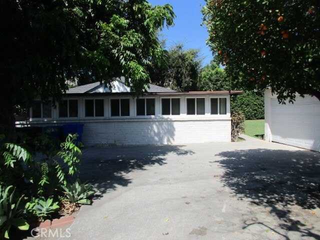 Photo - 471 Woodward Blvd
