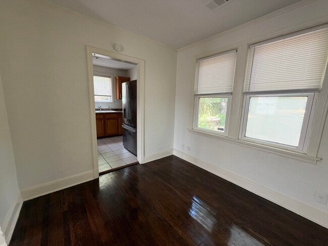3362 Douglass Ave