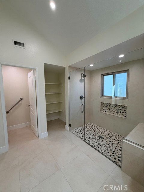 Building Photo - 705 Bay Hill Dr