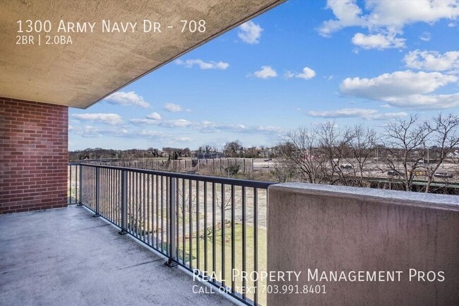 Photo - 1300 Army Navy Dr Unit 708