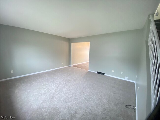 Photo - 3755 Kent Rd