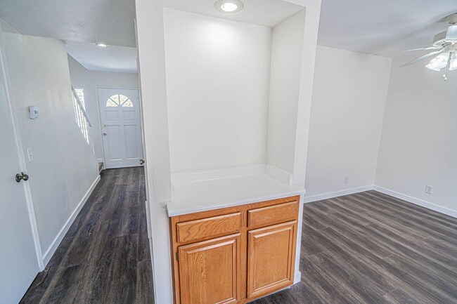 Photo - Beautiful 2-Bedroom Townhome in Simi Valley!
