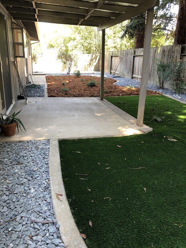 Photo - 4756 Knapp Way