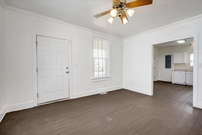 Photo - 1606 Broad St