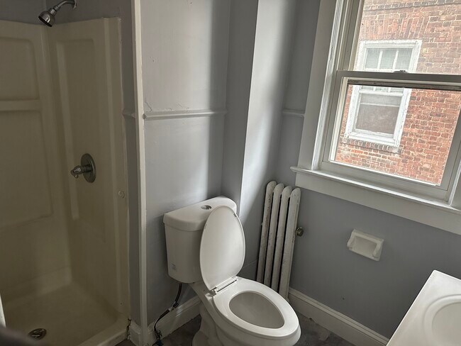 Photo - 318 Ardmore Ave Unit 2