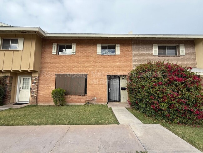 Building Photo - 4613 S Mill Ave