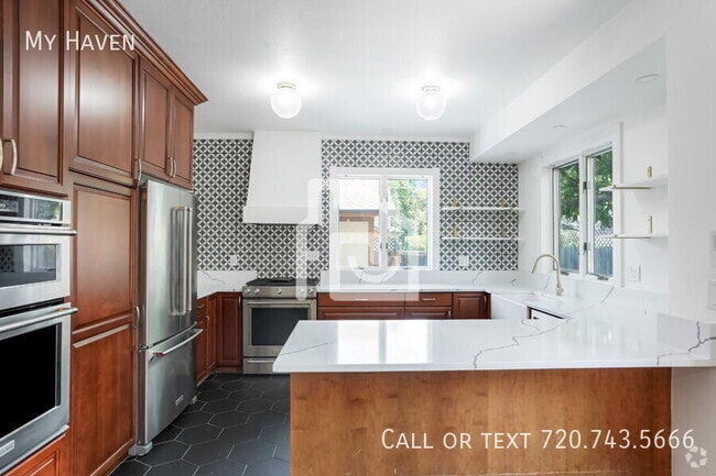 Building Photo - 1842 S Marion St Rental