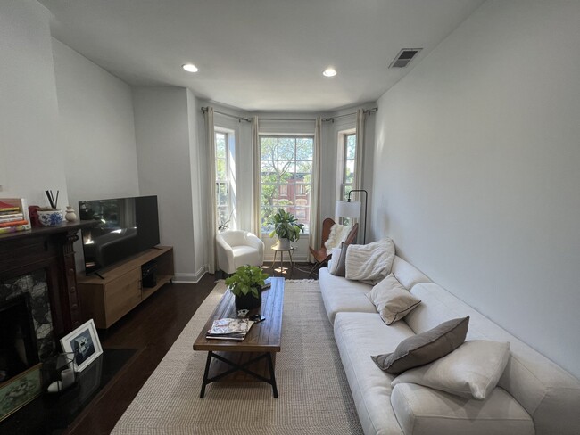 Photo - 1921 N Sedgwick St Unit 3F