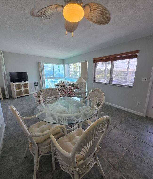 Photo - 1025 SE 15th St Unidad 9C Rental