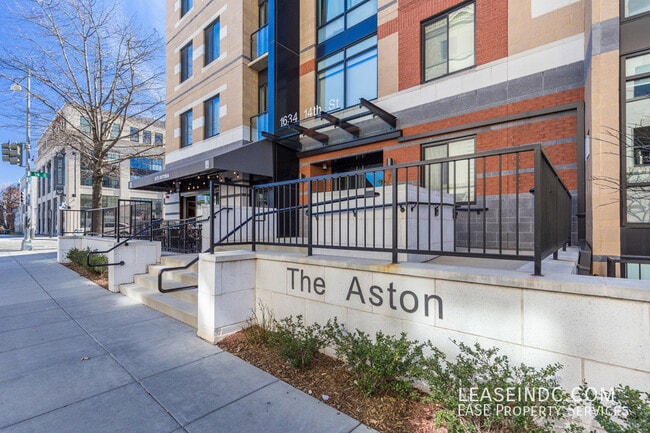Photo - 1634 14th St NW Unidad #T002