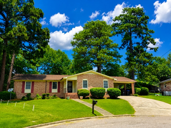 Building Photo - 2105 Hobson Ct