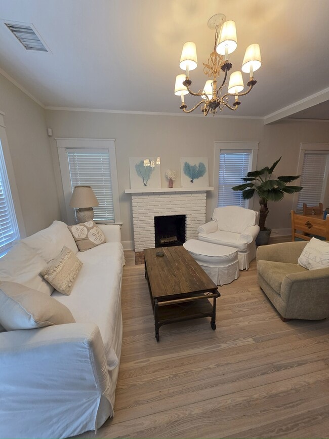 Photo - 429 Avenida Alegre