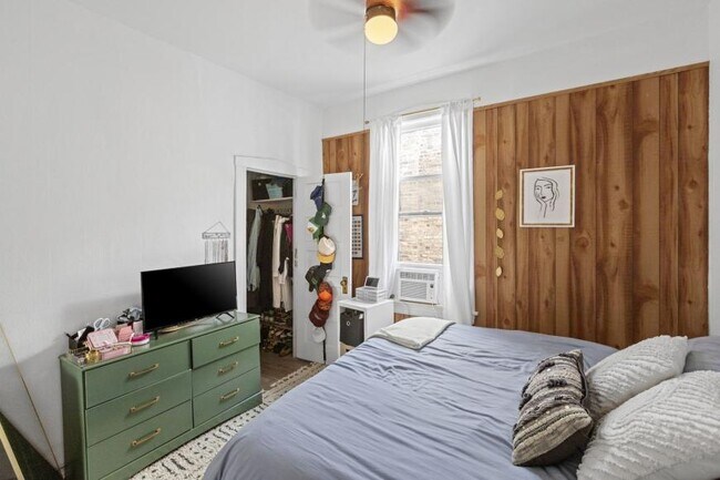 Photo - 1 bedroom in Chicago IL 60647 Unit 2R