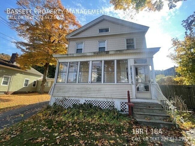 Building Photo - 847 Quinnipiac Ave Unit 2 (2nd Flr Front) Rental