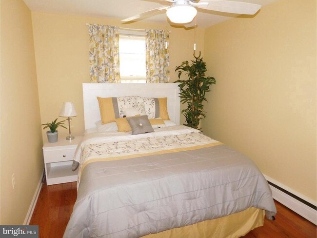 Photo - 8743 Orchard Ave