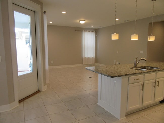 Photo - 1117 Blazing Star St