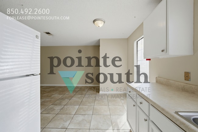 Photo - 6413 Schoel Ln
