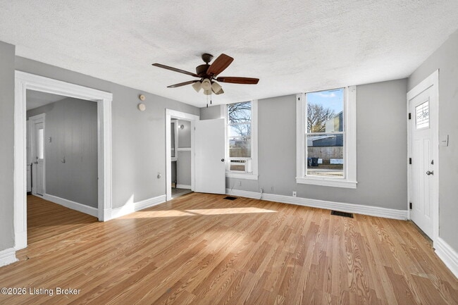 Photo - 1039 Mulberry St