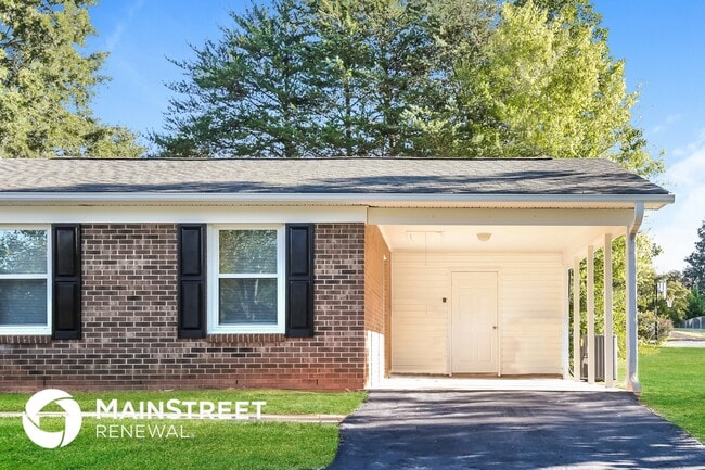 Photo - 310 Rolling Hills Ln
