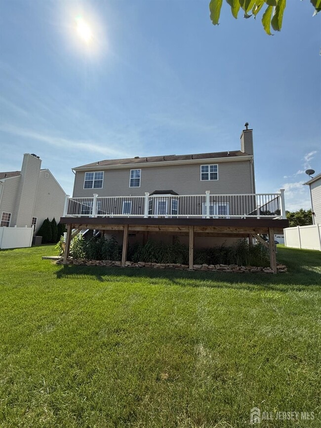 Photo - 33 Constitution Way