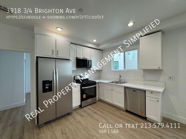 Building Photo - 3918 3/4-3914 Brighton Ave