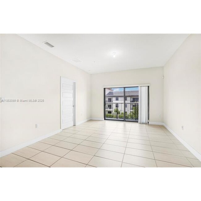 Photo - 7865 NW 104th Ave